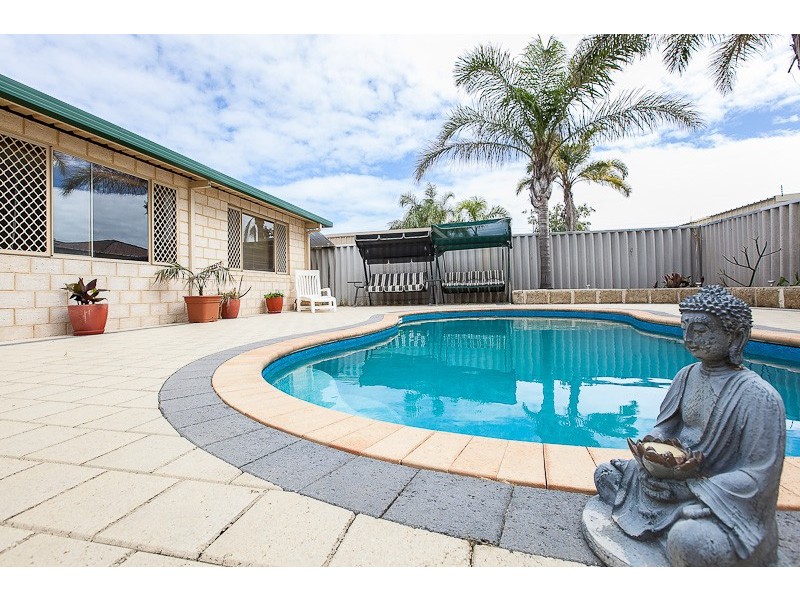 6 Maitland Close, Cooloongup WA 6168