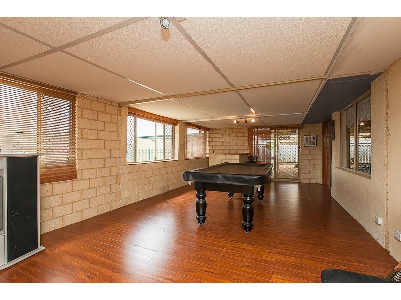 6 Maitland Close, Cooloongup WA 6168