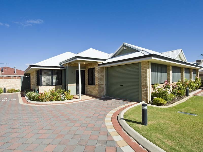 9/24 Royal Palm Drive, Warnbro WA 6169