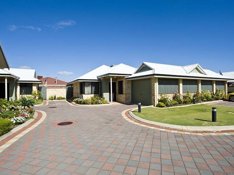 9/24 Royal Palm Drive, Warnbro WA 6169