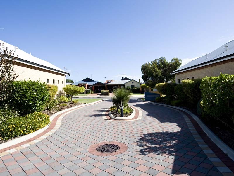 9/24 Royal Palm Drive, Warnbro WA 6169