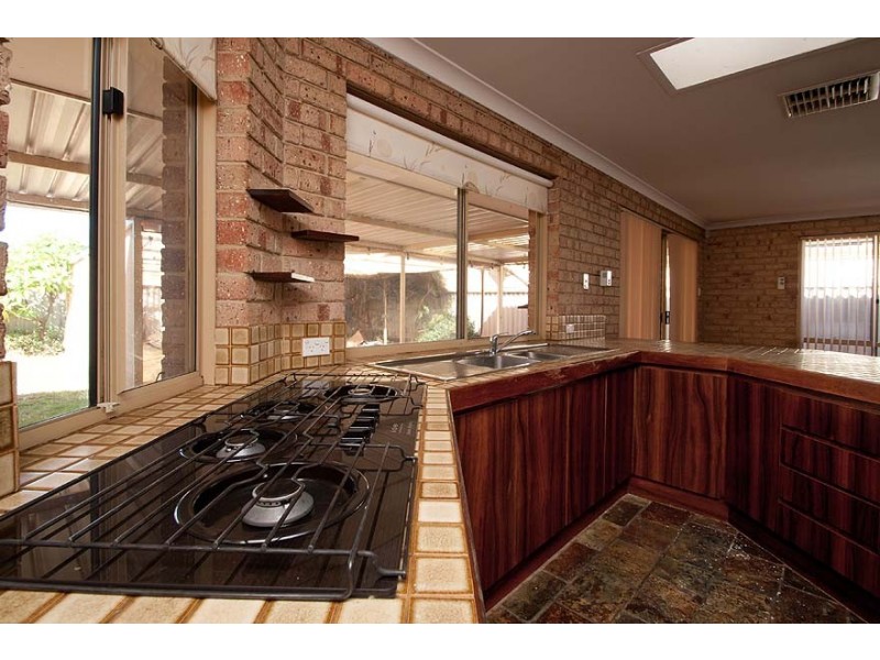 7  BIRKDALE COURT, Cooloongup WA 6168