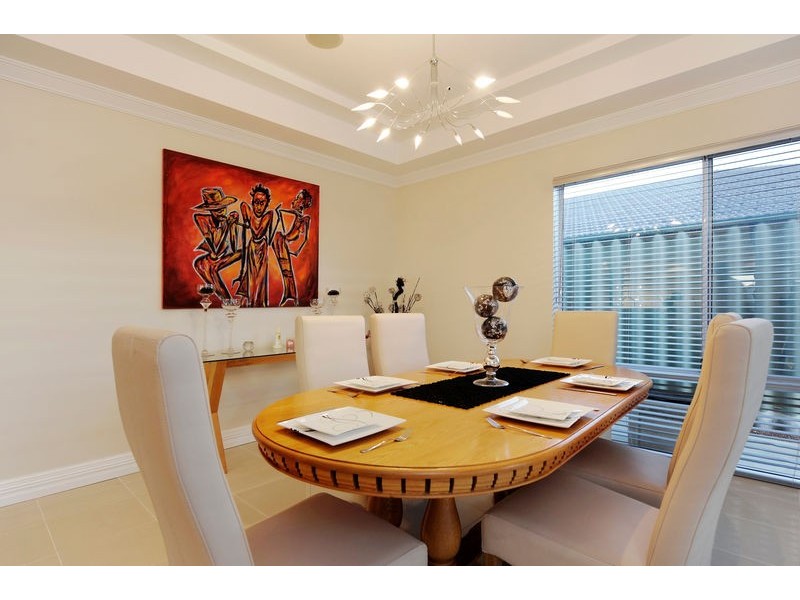 23 Carlingford Drive, Port Kennedy WA 6172