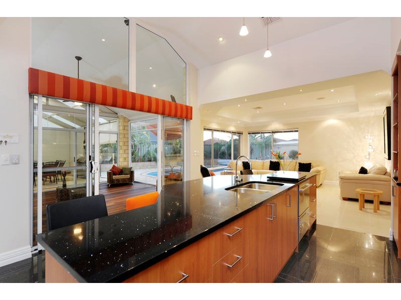 23 Carlingford Drive, Port Kennedy WA 6172