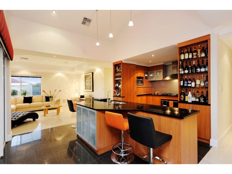 23 Carlingford Drive, Port Kennedy WA 6172