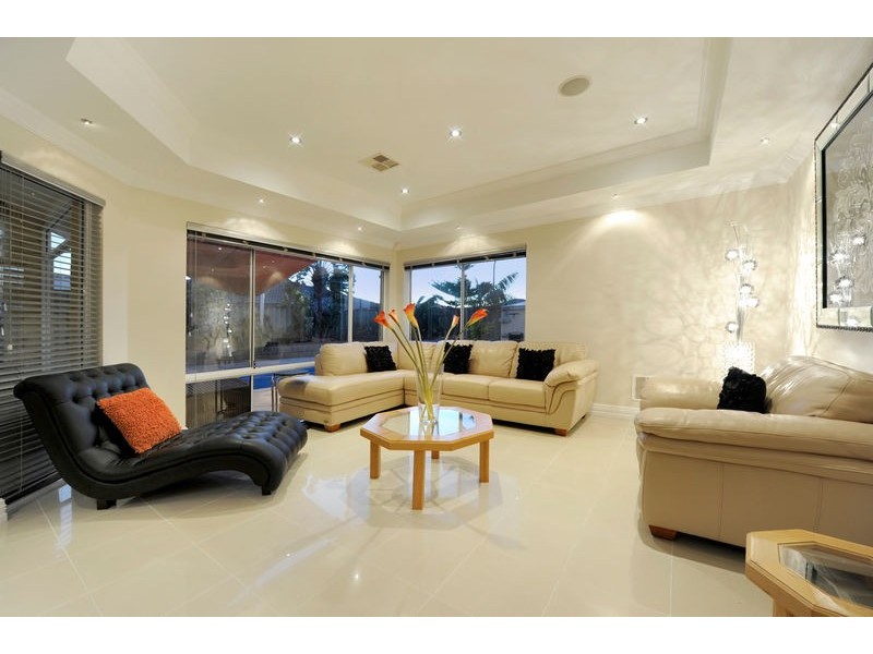 23 Carlingford Drive, Port Kennedy WA 6172