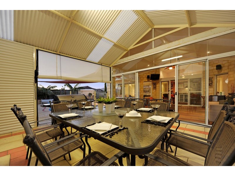 23 Carlingford Drive, Port Kennedy WA 6172