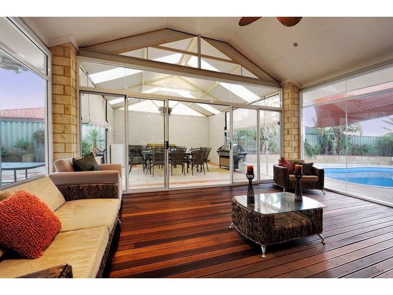 23 Carlingford Drive, Port Kennedy WA 6172