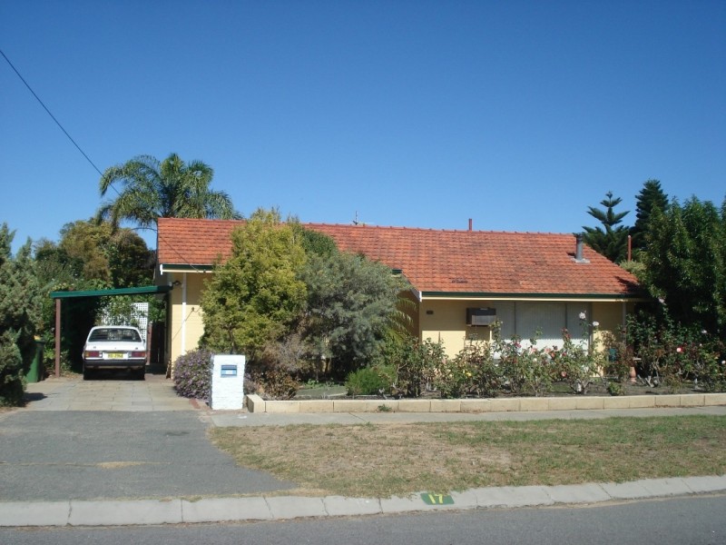 17  Unnaro St, Hillman WA 6168