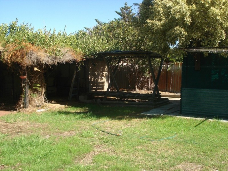 17  Unnaro St, Hillman WA 6168