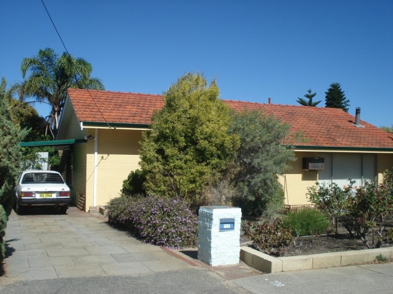 17  Unnaro St, Hillman WA 6168