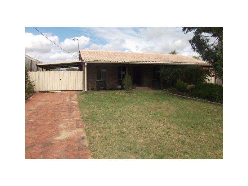20 Cambridge Crescent, Cooloongup WA 6168