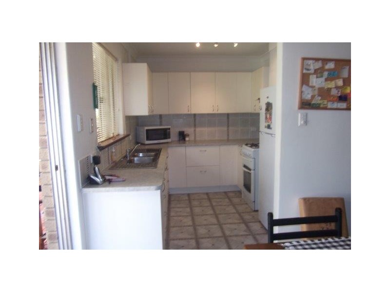 20 Cambridge Crescent, Cooloongup WA 6168