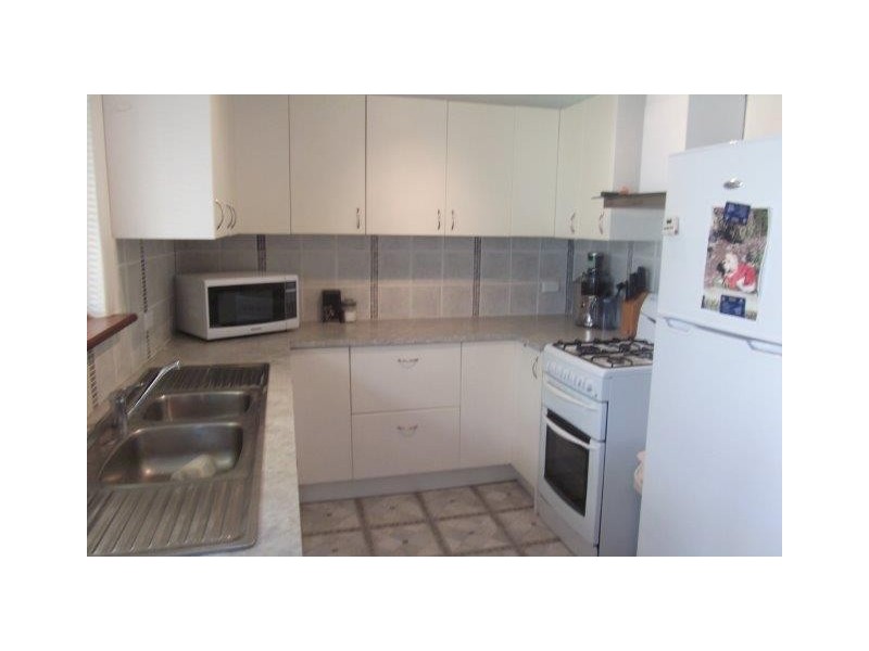 20 Cambridge Crescent, Cooloongup WA 6168