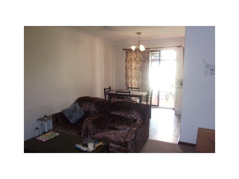 20 Cambridge Crescent, Cooloongup WA 6168