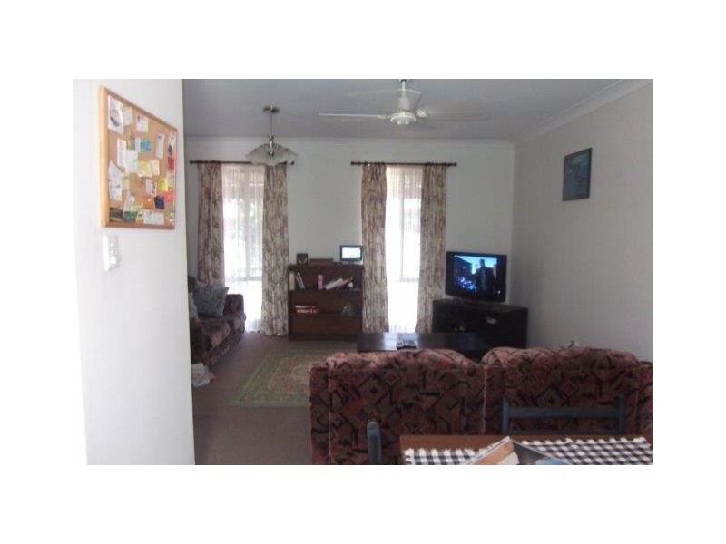 20 Cambridge Crescent, Cooloongup WA 6168