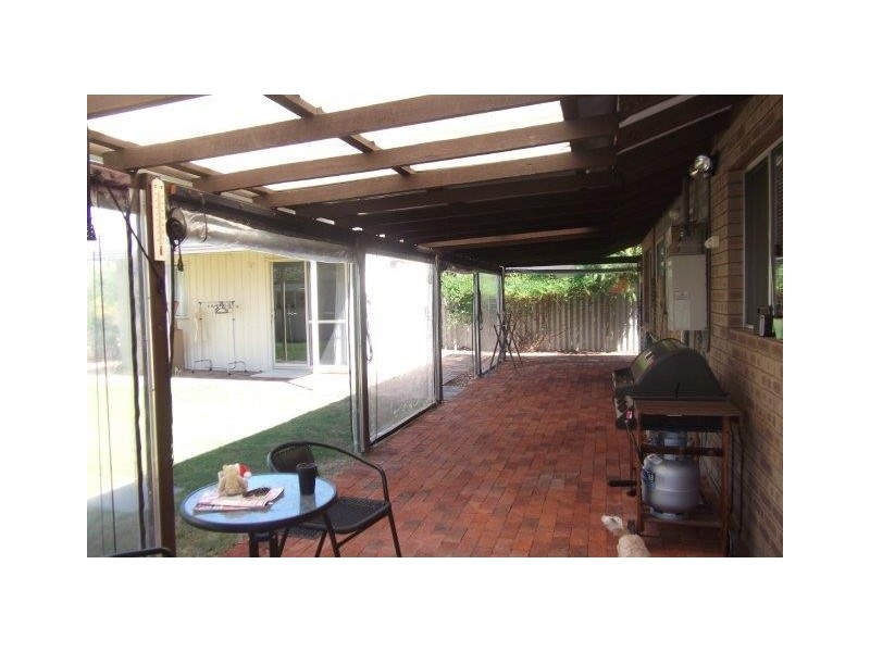 20 Cambridge Crescent, Cooloongup WA 6168