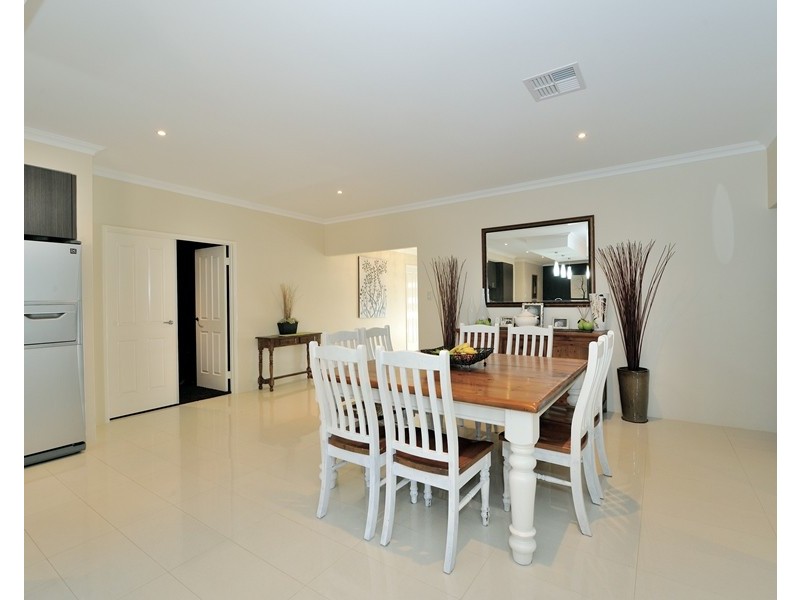 37 Makybe Drv, Baldivis WA 6171