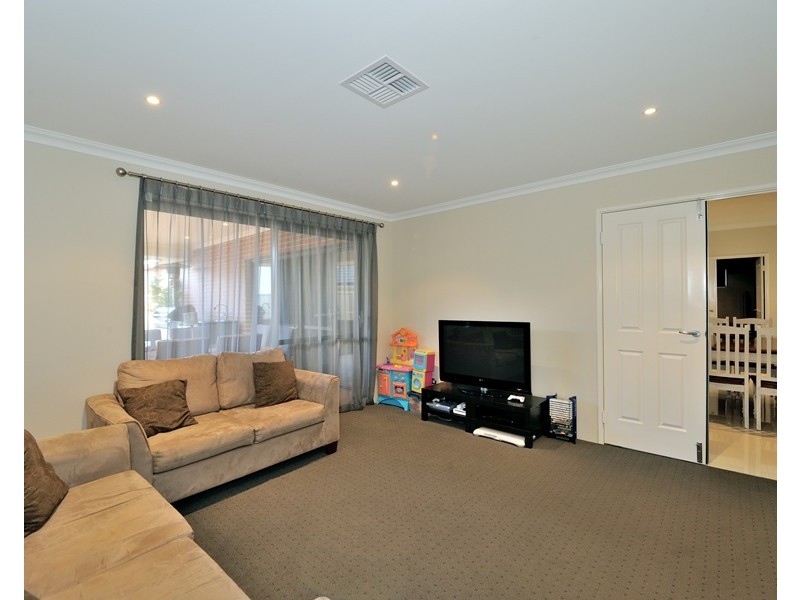 37 Makybe Drv, Baldivis WA 6171