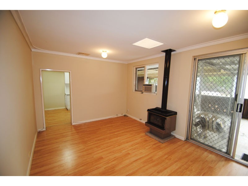 8 Tarwarri Close, Hillman WA 6168