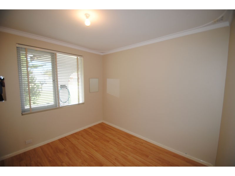 8 Tarwarri Close, Hillman WA 6168