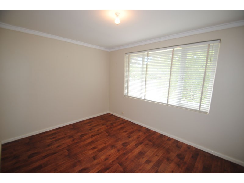 8 Tarwarri Close, Hillman WA 6168