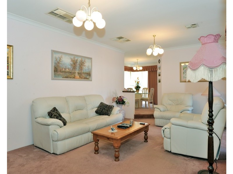 24 Leeuwin Pde, Rockingham WA 6168