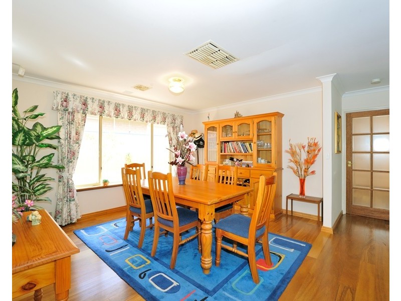 24 Leeuwin Pde, Rockingham WA 6168