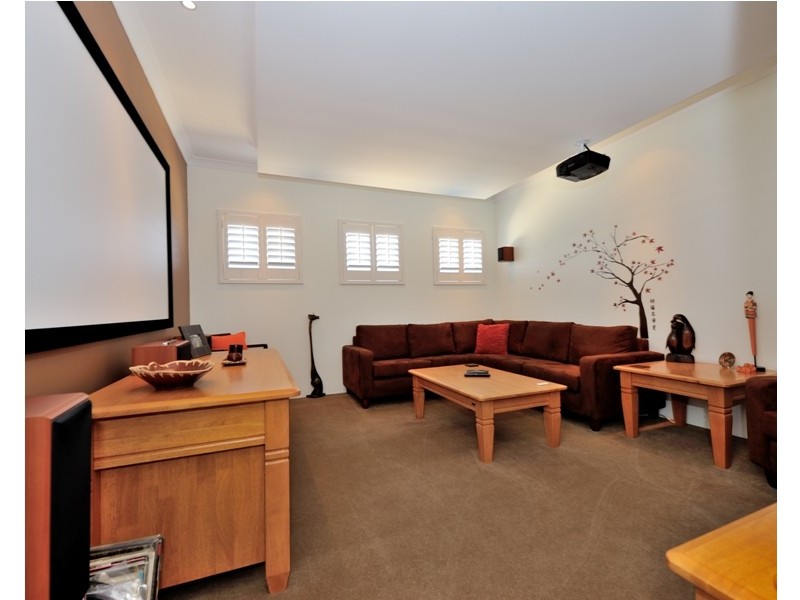 18 Flame Tree Loop, Baldivis WA 6171