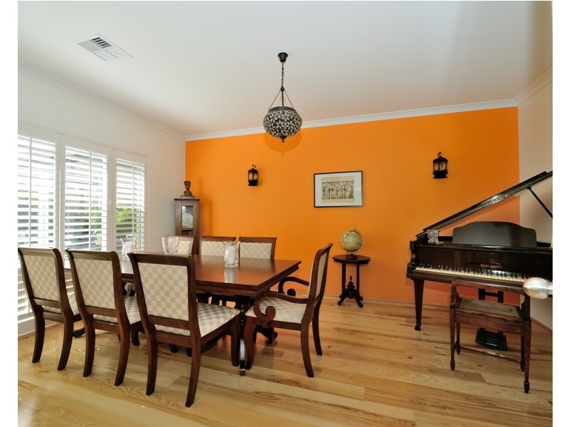 18 Flame Tree Loop, Baldivis WA 6171