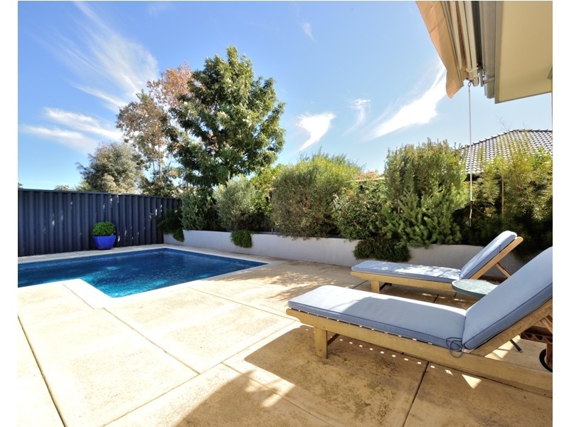 18 Flame Tree Loop, Baldivis WA 6171