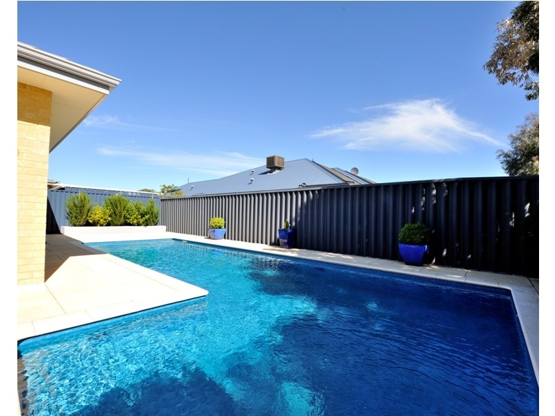 18 Flame Tree Loop, Baldivis WA 6171