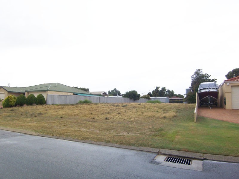 69 Fendam St, Warnbro WA 6169