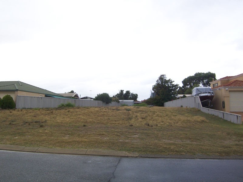 69 Fendam St, Warnbro WA 6169