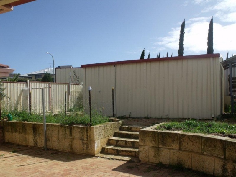 4 Fitzsimmonds Place, Leda WA 6170