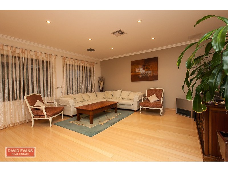 30 Athens Entrance, Port Kennedy WA 6172