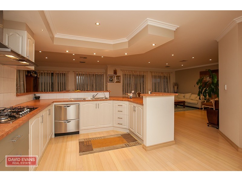 30 Athens Entrance, Port Kennedy WA 6172