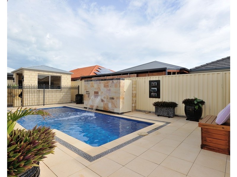 4 Knutsford Crescent, Port Kennedy WA 6172