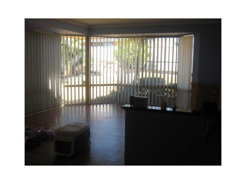 206 Currie Street, Warnbro WA 6169