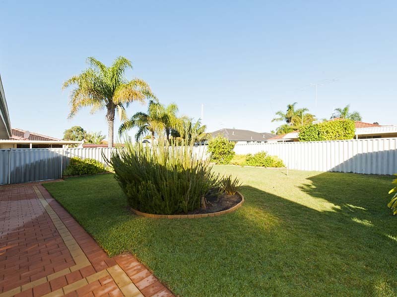 14 Daley Court, Rockingham WA 6168