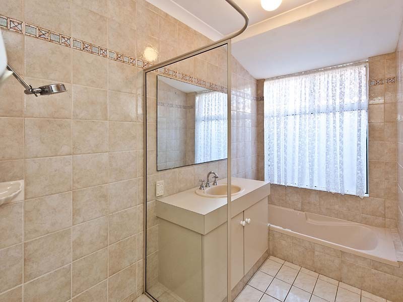 14 Daley Court, Rockingham WA 6168