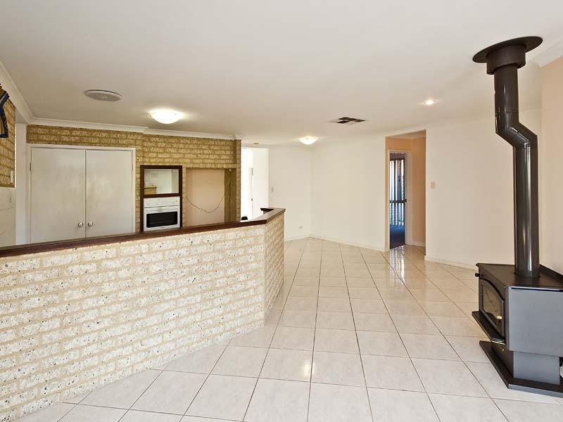 14 Daley Court, Rockingham WA 6168