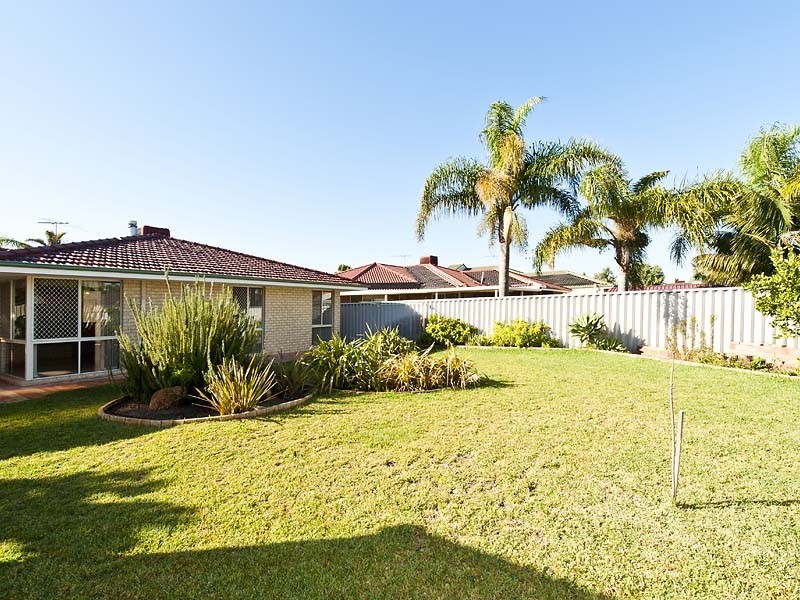 14 Daley Court, Rockingham WA 6168