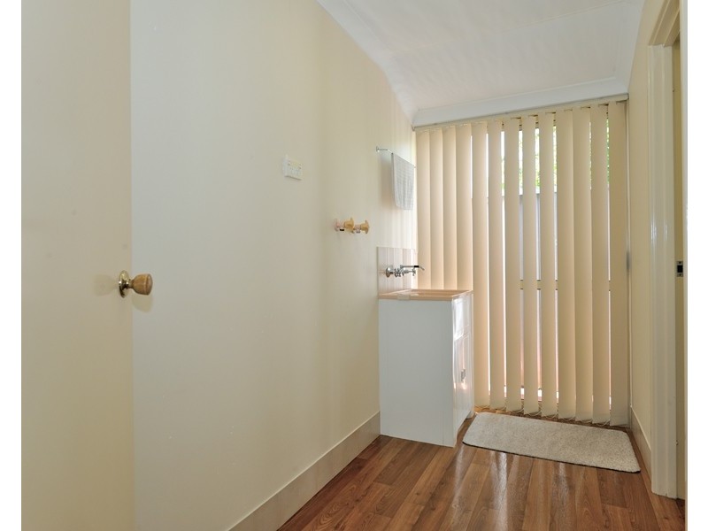 6 ROLLA GROVE, Waikiki WA 6169