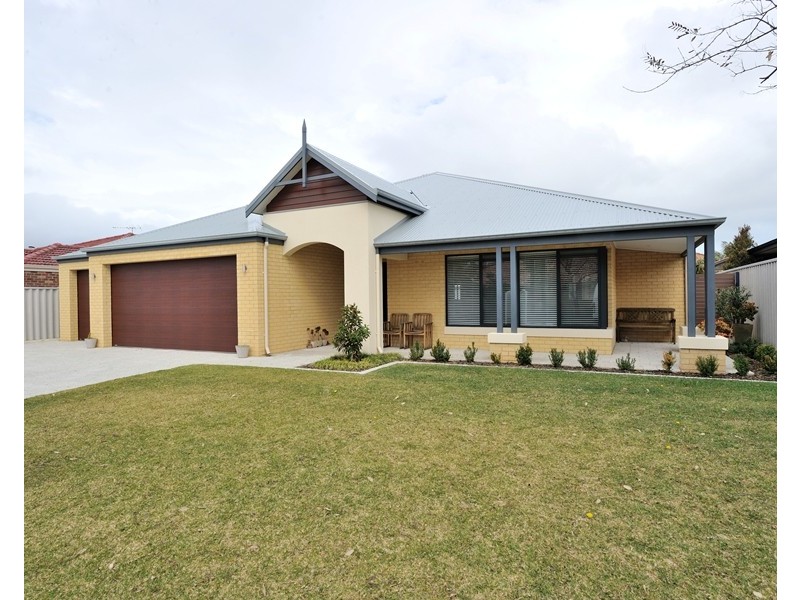 1 Lannion Lane, Port Kennedy WA 6172