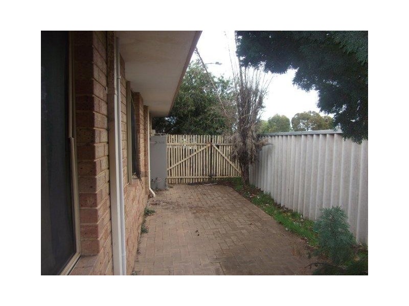 1 Arrow Way, Cooloongup WA 6168