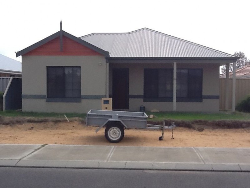 100 Fisher Street, Rockingham WA 6168