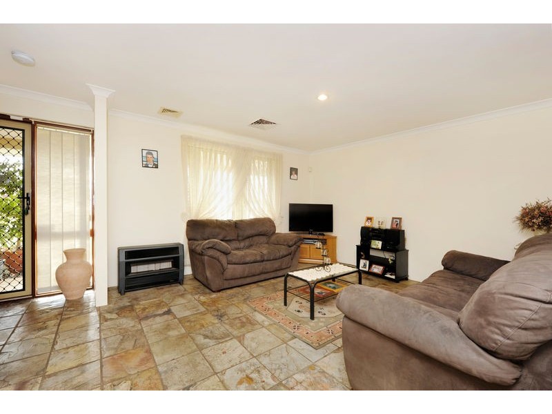 6 Mends Way, Waikiki WA 6169