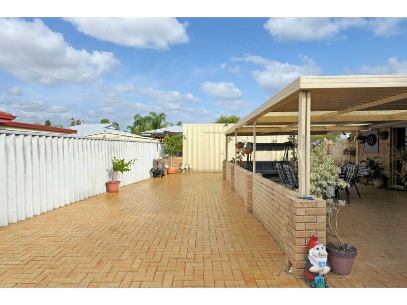 6 Mends Way, Waikiki WA 6169