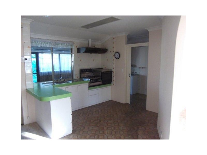 30 Belrose Crescent, Cooloongup WA 6168